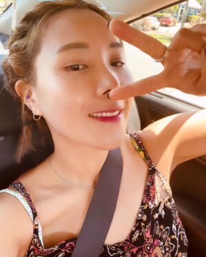 Shin Bong-sun Instagram - 또 다시 떠나고 싶지만 참아야겠지.....🤔