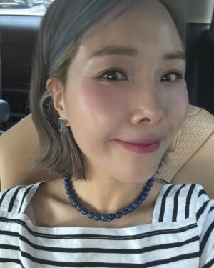 Shin Bong-sun Instagram - 살포시 업로드🙊