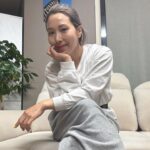 Shin Bong-sun Instagram - 업로드를 자주 안 하는것 같아서 부랴부랴 올림 (feat.목늘어난티셔츠)