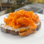 Shin Bong-sun Instagram - 첨으로 만들어본 #당근라페 언니가 맛있게 먹어줘서 왠지 뿌듯🙌
