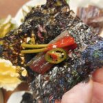 Shin Bong-sun Instagram - 2023년 추운겨울의 과메기는 수요미식회에 나온 맛집의 #포항특미물회 의 과메기였다 아 저 영롱한자태에 반해서 사진도 제대로 못찍었네.. 예전에 포항에서 먹는 #포항특미물회 집의 물회 정말 맛있었는데... 다음에 꼭 포항에 가면 먹어야지^^ 한국에 돌아가서도 추위가 계속 이어진다면 과메기 또 한번 먹고 말꺼야 ... #겨울과메기 #포항특미물회 #수요미식회 #포항맛집