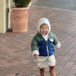 Shin Da-eun Instagram - 홀리👶🏻의 19-20개월 ✍️ 도저히 이 텐션을 따라가질 못하겠다 국가발전에 이바지 하는 일이라 생각하며 하루하루 버틴날도 있지만 하루 눈떠있는 12시간중 2시간이 세상모든걸 다 잊게 할만큼 귀엽다 나의 긴 인생에 홀리👶🏻가 이렇게 귀여운날들은 고작 몇년일뿐이지 않겠는가 그래서 나는 오늘도 널 또 미치게 귀여워 해줄거야 그러니까 올해는 어린이집 가자 세상 모든 생명체들은 너무 붙어만 있으면 안된대😁 #육아일기 를 써버렸네 오늘도#신난다은육아👩🏻