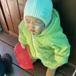 Shin Da-eun Instagram - 홀리👶🏻의 19-20개월 ✍️ 도저히 이 텐션을 따라가질 못하겠다 국가발전에 이바지 하는 일이라 생각하며 하루하루 버틴날도 있지만 하루 눈떠있는 12시간중 2시간이 세상모든걸 다 잊게 할만큼 귀엽다 나의 긴 인생에 홀리👶🏻가 이렇게 귀여운날들은 고작 몇년일뿐이지 않겠는가 그래서 나는 오늘도 널 또 미치게 귀여워 해줄거야 그러니까 올해는 어린이집 가자 세상 모든 생명체들은 너무 붙어만 있으면 안된대😁 #육아일기 를 써버렸네 오늘도#신난다은육아👩🏻