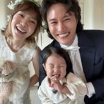 Shin Da-eun Instagram - 우리의 8주년 결혼기념일 똥고발랄 홀리👶🏻 가 투입(?)되고 더욱 우당탕탕 해진 우리가족🤦🏻‍♀️ (콩심는데 제대로 콩이 났지모야 🐿️) 지금처럼만 신나게 살아가보자 얘들아 봄아🐻내년에도 꼭 함께해야해 너까지 있어야 완전체다 🙌 자아, 우리가족 화이팅 🤸🏻‍♂️ #8thanniversary #결혼기념일 #신난다은결혼기념일👰🏻🤵🏻 (☝️우리의 지난 결기역사 함께하실래요?🙈)