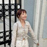 Shin Da-eun Instagram - . 꽃가루 땜에 알러지가 생겼는데 연고를 바르니 얼굴이 꾸덕하게 반딱거려 주름이 펴지는거 같아 나 이거 럭키다은이지? 🤪 #신난다은👩🏻 #세상흐름에떠내려간다