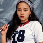 Shin Hye-jeong Instagram - 90년대 미국 학생 어울리네....🤓