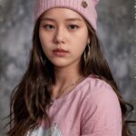 Shin Hye-jeong Instagram - 90년대 미국 학생 어울리네....🤓