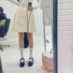 Shin Hye-jeong Instagram - 기대중😶