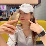 Shin Hye-jeong Instagram - 🤔💙