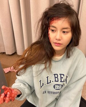 Shin Hye-jeong Instagram - 새로운 경험 1 추억 1
#헤어지는중 #단편영화