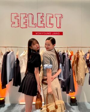 Shin Hyun-ji Instagram - 뮤뮤 select by 장원영💞

 #MiuMiuSelect #MiuMiu #AD