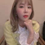 Shin Ji Instagram - 😘