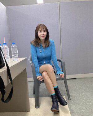 Shin Ji Instagram - 여러분들께서 보내주신
좋은 기운 받고 돌아갑니다💙

#2024현대_위드에이치콘서트