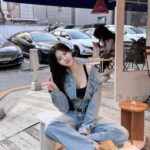 Shin Sae-rom Instagram - 날씨가 설렌다 :)