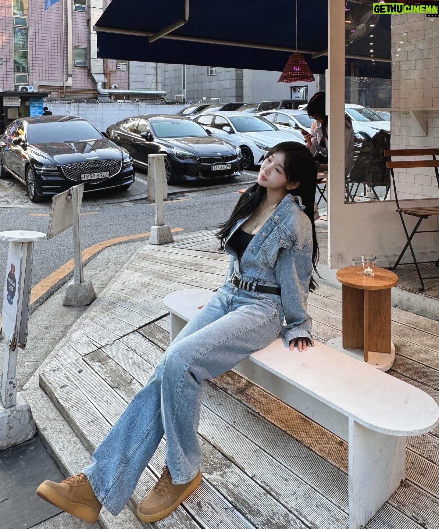 Shin Sae-rom - 1.8K Likes - 날씨가 설렌다 :)