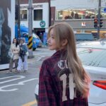 Shin Sae-rom Instagram - 아이컨텍 한사람 ..