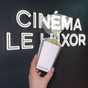 Shin Sae-rom Instagram - #광고 @chanel.beauty.korea 💄

<샤넬 루쥬 알뤼르 팝업>
🗓️4/29 (월) ~ 5/26 (일)
🕖월-목 13:00-20:00, 금-일 11:00-20:00
📍성동구 성수동 2가 277-26
✔️샤넬 공식 채널(홈페이지, 페이스북, 카카오톡채널, 샤넬뷰티 코리아 인스타그램)을 통해 선착순 예약가능합니다!

#샤넬루쥬알뤼르팝업 #CHANELNUITBLANCHESEOUL #루쥬알뤼르 #샤넬메이크업 #샤넬뷰티
