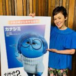 Shinobu Otake Instagram - またあのカナシミちゃんに会えました。 ディズニー&ピクサー最新作「インサイド・ヘッド2」がこの夏公開されます。 人間の頭の中に入ってる感情達の物語りです。 私はカナシミの声を演じました。 ヒトが生まれて最初に出てくる感情は、ヨロコビ❣️ なんて素敵なんだろう。 ヨロコビを持ってみんな生まれてくるんだ。 今回は、思春期を迎えたライリーに新しい感情達が加わり、活躍します。 ディズニー&ピクサー最新作 「インサイドヘッド2」 2024年8月1日(木) 全国ロードショー 日本版声優 #多部未華子　さん(シンパイ) #小松由佳　さん(ムカムカ) #落合弘治　さん(ビビリ) #浦山迅　さん(イカリ) #小清水亜美　さん(ヨロコビ) #大竹しのぶ (カナシミ) #インサイドヘッド2 #ディズニーピクサー