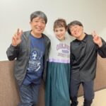 Shinobu Otake Instagram - 終わってしまいました。 ミュージカル『スウィーニー・トッド』大阪梅田芸術劇場で、大千穐楽を迎えることが出来ました。 連日たくさんのお客様に頂く熱い拍手、忘れられません。 本当にありがとうございました。 そして、キャストスタッフのみんなともお別れです。 毎日毎日一緒だったのに。 ずーと一緒だったのに。 寂しいなあ。 またそれぞれの道に戻っていってしまうのです。 またこの作品に出会えたこと、この仲間たちに出会えてことに感謝します。 ありがとうございました😊 また会いたいね。 #スウィーニートッド #梅田芸術劇場 #大竹しのぶ