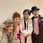 Shinobu Otake Instagram - スウィーニー・トッド無事に東京千秋楽を迎える事が出来ました。 沢山のお客様に観て頂き、熱い拍手を本当にありがとうございました。 何度も繰り返されるカーテンコール。 嬉しくて私は走り回ってしまった。 そして普段は二列に綺麗に並んでお客様にお辞儀をするのですが、全員が一列にギューギューに腕を組みながら、お辞儀をしました。 このカンパニー、このオーケストラ、このスタッフの皆さんに出会えて、幸せな夜でした。 本当にありがとうございました。 終演後はなるべく早く衣装を脱がなくてはなりません。 お洗濯やメンテナンスに、時間がかかるので。 終わってすぐの四人です。 またみんなと扮装で撮りたいなあ。 とにかく、とにかく本当にありがとうございました。 #スウィーニートッド #市村正親　さん #マルシア　さん #こがけん　さん #大竹しのぶ