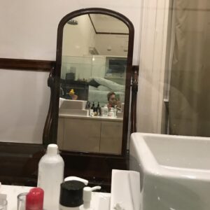 Shioli Kutsuna Instagram - むらしゃんeveryday💇🏼‍♀️🛁🍇🍇🤳💝🫧🫧