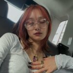 Shioli Kutsuna Instagram -
