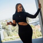Shiona Turini Instagram - Two classics that never go out of style: a @greygoose martini and a LBD 🖤 #greygoosepartner #ViveLaVodka