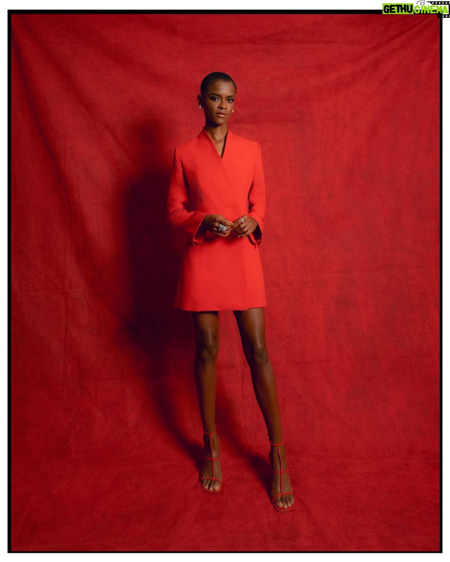 Shiona Turini Instagram - Comin’ in hot 🔥 @letitiawright in @ferragamo by @_maximiliandavis_ for @ebonymagazine Power 100.