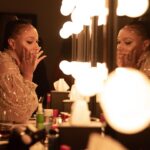 Shiona Turini Instagram - Golden girl 💰Kicking off the holiday season with the best beat by  @valentino.beauty #valentinobeautypartner