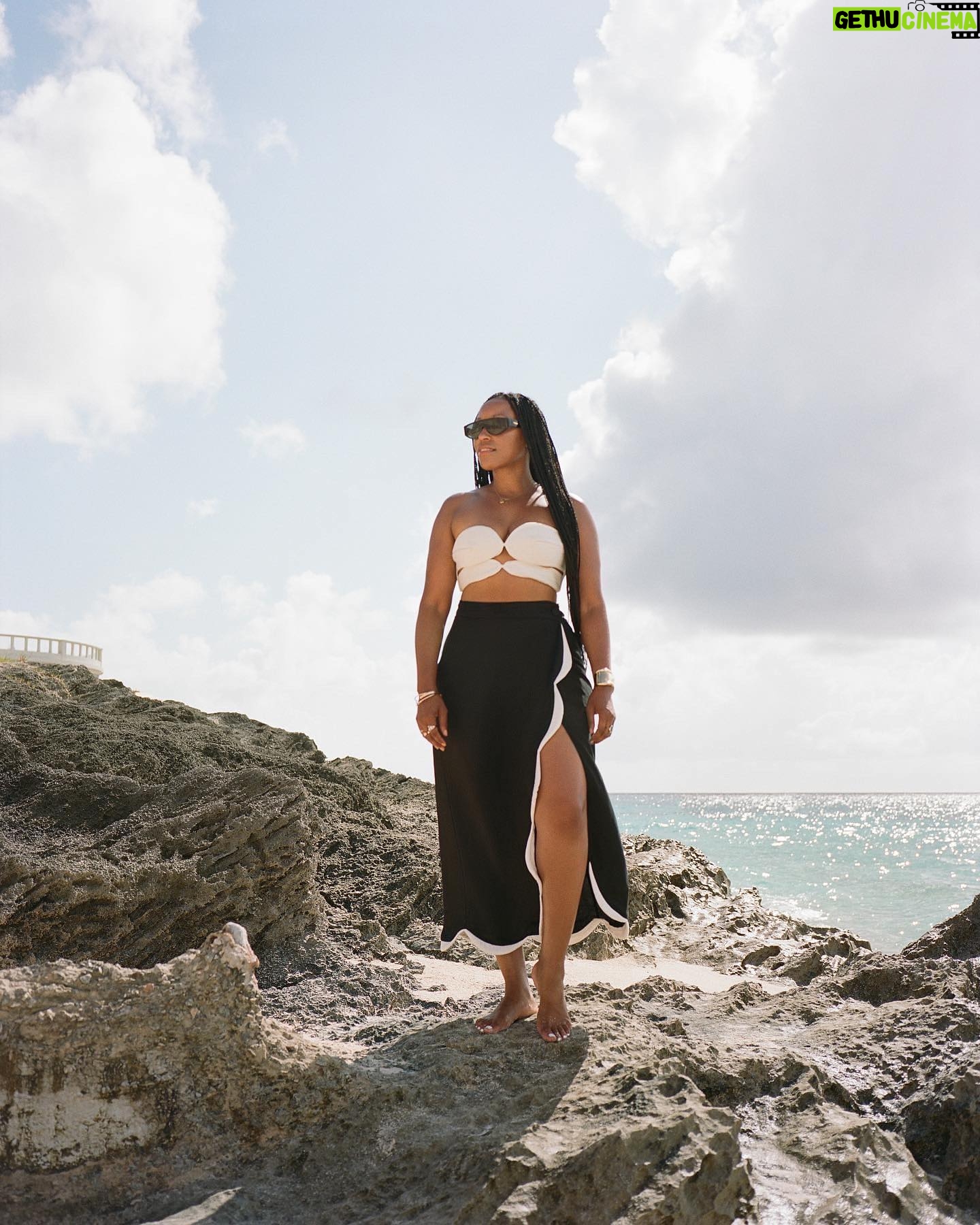 Shiona Turini Instagram - In honor of the best day of the year here’s all of my favorite B’s - Bermuda, beaches, and bathing suits. @adrianadegreas thanks for making bathing suits that can moonlight as cut out tops, now available on @amazonluxurystores. Perfect for a birthday mermaid like me #ad
