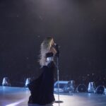 Shiona Turini Instagram - Keepin it 💯 // After 12 countries, 13 states, and 42 shows @beyonce wore @loewe in St. Louis styled by me for her 100th look on the Renaissance World Tour. As the stylist on the road I don’t get a lot of free time to post and share my looks. But I couldn’t let this milestone go by without acknowledging the hard work, dedication, creativity, time and effort my team on the road has put in to make this marathon of a fashion tour happen. From Europe to Canada to the USA; from stadium to stadium; I’m so grateful to play a part in this experience. Thank you to the entire Loewe team - y’all were my first fitting in LA in March so this one hit different. 100 looks, and more to go. #RWT #welcometotherenaissance