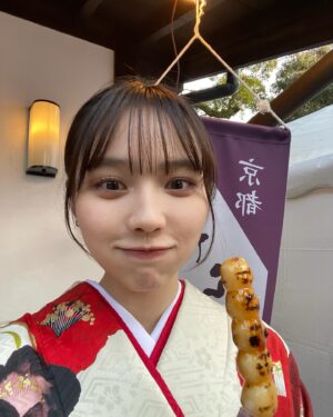 Shiori Akita Instagram - 2023
美味しいものいっぱい食べて
いっぱい笑った1年でした~

皆さまよいお年をお迎えください🍊