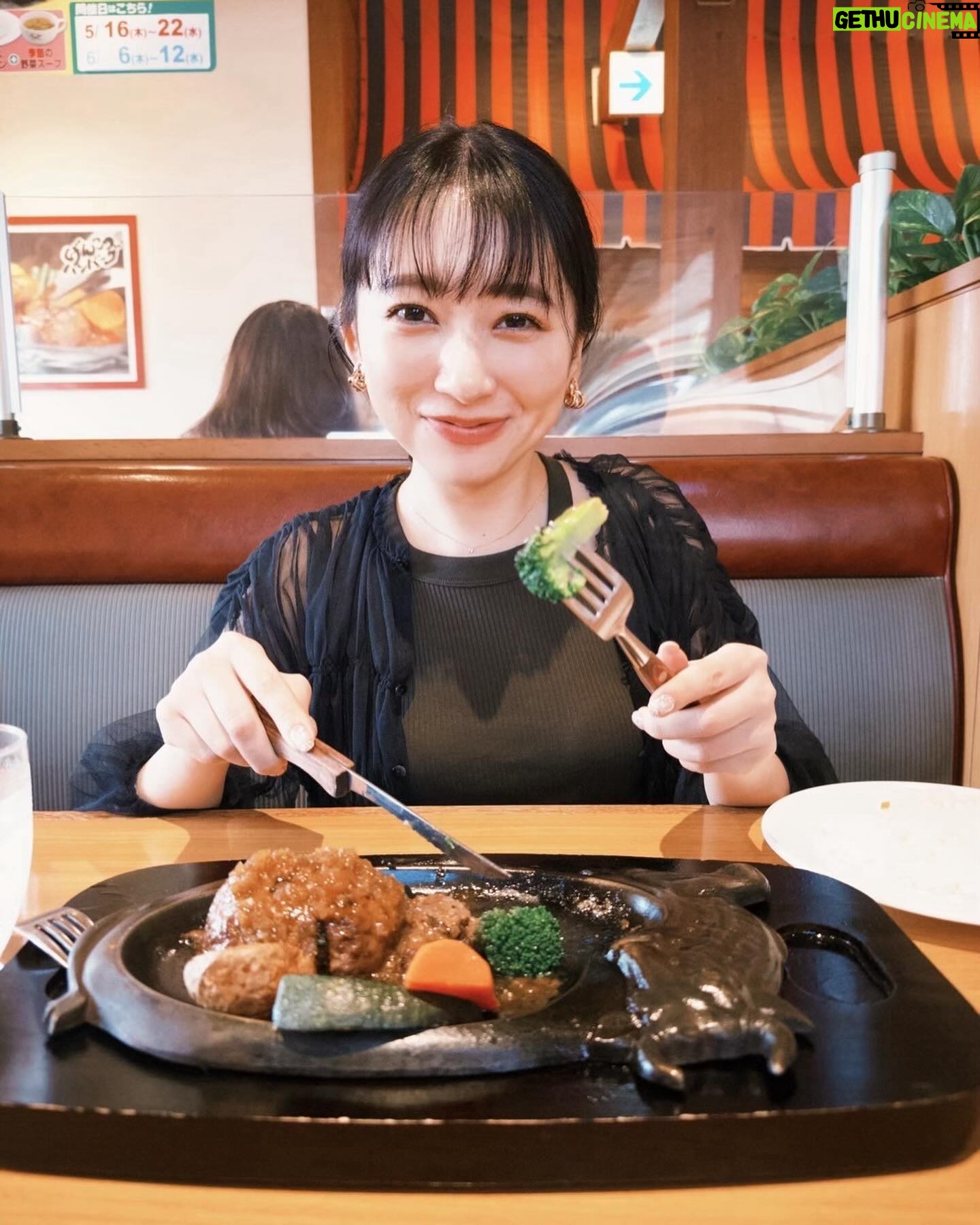 Shiori Sato - 3 Likes - 初浜松🍊さわやかのハンバーグが最強すぎました!
浜松とってもいいところで大好きになりました🤍