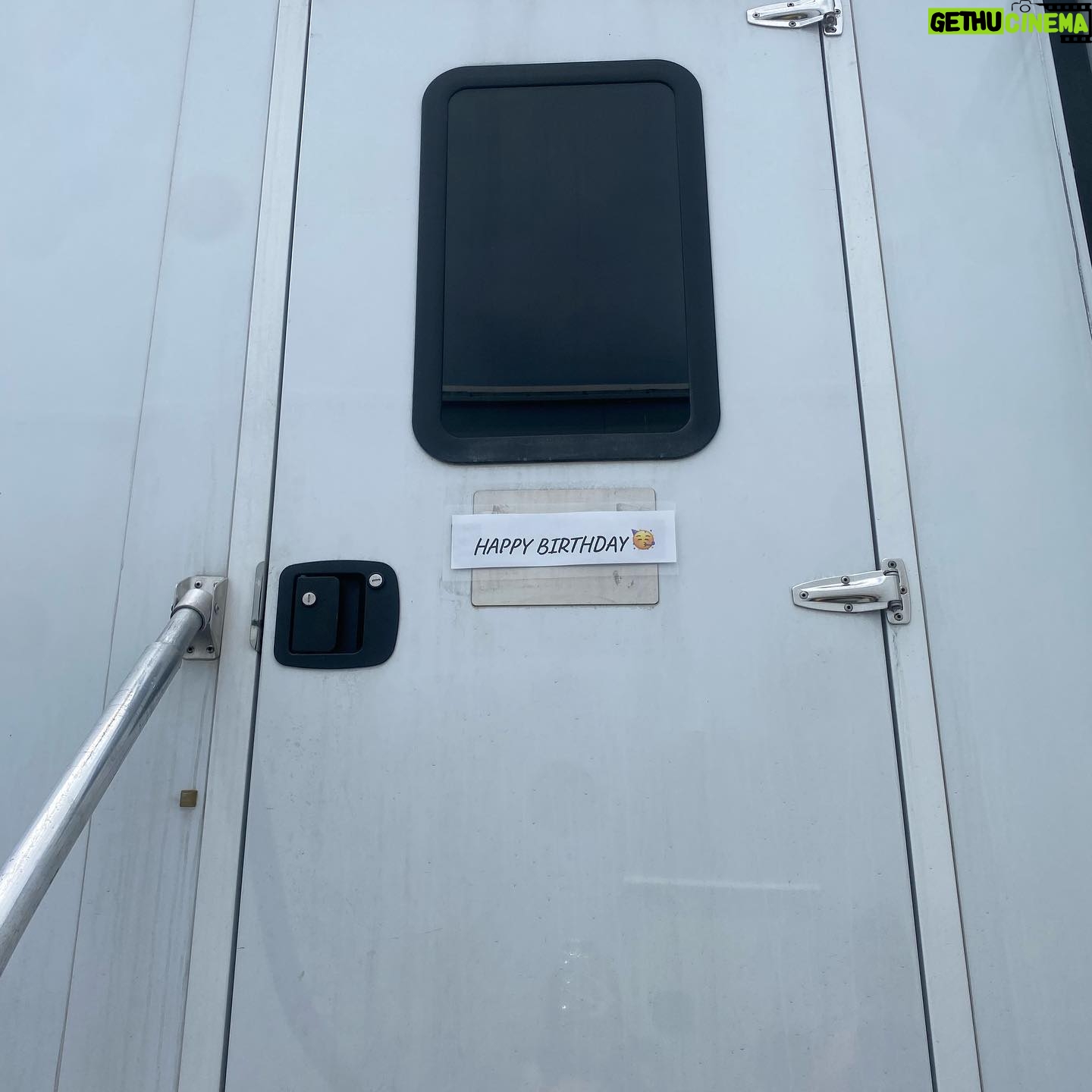Shira Haas Instagram - From last week, celebrating my birthday on set, missing my family but kicking some asses. 🤪 Thank you to everyone who sent their wishes. Love yooooou all. 💖