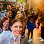 Shiri Appleby Instagram - GROWISH 💙 “Cleaning Out My Closet”. It’s Lo Howard’s first episode as a staff writer and I was so lucky to helm her masterpiece. Mazel Tov Lo! Check out the episode on Hulu 💙 #directing