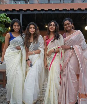 Shirley Babithra Instagram - 🌴🥥👭👭