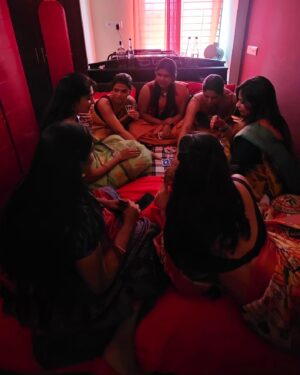 Shirley Babithra Instagram - Pongal done right✅
Sarees @tribanga_india
