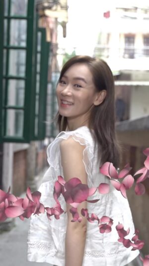 Shirley Yeung Instagram - 最近經常聽到繁花這兩個字，
新年快到了， 愛花花 ，走入花花世界，
 ㊗️大家新一年繁花似錦， 燦爛幸福！ 
 #楊思琦 #szekikk #楊思琦szeki  #杨思琦
