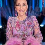 Shirley Ballas Instagram - #InternationalWomensDay 💙🌏 #InspireInclusion 🔄 Tilt your phone. “Women should be celebrated every day in my opinion, not just today. We are creators of life, without women the world wouldn’t turn.” With 93% of ISTD members being women, celebrating women in dance is paramount to the ISTD, and in no one is this more apparent than new ISTD President, Shirley Ballas. Get to know @shirleyballas 💃 We talk about all things career highlights, advice, inspirational figures and more 🔗 📸 Video footage courtesy of; Mr Greg De Wet; BBC Strictly. (We do not own the rights to this footage) #ISTDDance #ShirleyBallas #InvestInWomen #AccelerateProgress