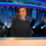 Shirley Ballas Instagram – The final results show of the series is upon us 🖤 @bbcstrictly 7.20pm please tune in. It’s time for you to find out who your finalists are for 2023. What a fantastic series we’ve had. Only one more week to go until we crown our champion. 💃🏻 Xxx 

Hair @svenbayerbach 
Makeup @janeburstow 
Styling @alexandriastylist 

#strictly #glam #results #semifinal #ballroom