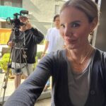 Shirly Brener Instagram - and just like that @milabrenerofficial is on her 9th!!! directing project “TRUE” 😱❤️🎬🎬 I was pulled into set to play her lead actor’s mom, after a last min script change !! so insanely proud of this non stop hardworking kid who is relentless in her pursuit !! a true artist and just a wonderful,, kind, easy to work with human!! keep your eyes peeled as this summer she has her most high profile project yet as a dir releasing 💥 …. stay tuned ⚡️🎥🎶