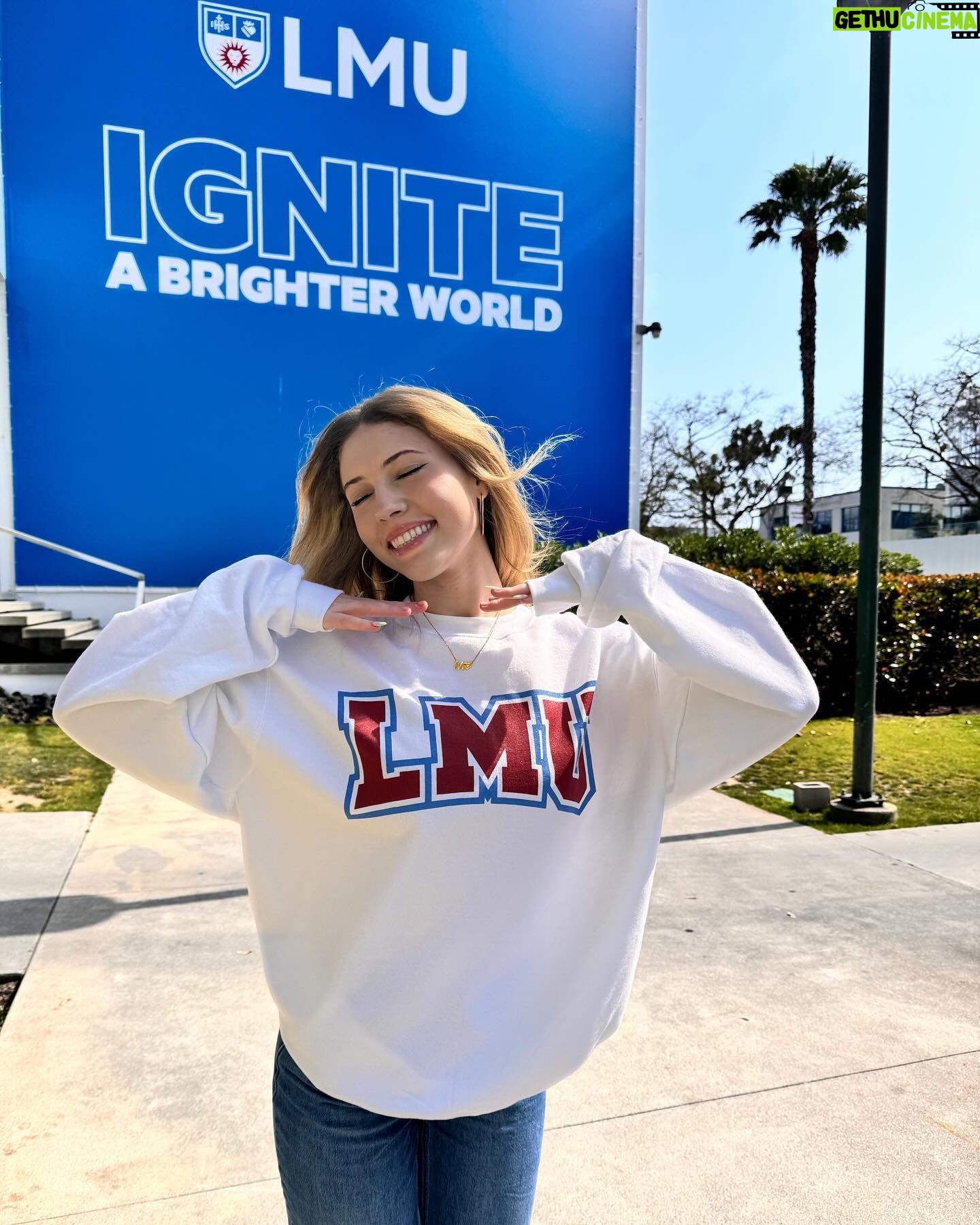 Shirly Brener - 6.9K Likes - OFFICIALLY A LION!!! 🦁🤍💙❤️
dreams do come true!! ✨✨
after a tough year at her previous university…while she made numerous films, won awards & made some friendships, ultimately was not the right fit. so she worked extra hard and got into one of her dream schools !! to make things extra magical they are granting her the highest amount (well deserved) of merit as well as transfer-excellence scholarships which is gonna help get her through her education ar this wonderful highly revered institution!! proud cannot describe it!! GO LIONS!!