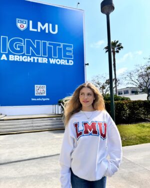 Shirly Brener Instagram - OFFICIALLY A LION!!! 🦁🤍💙❤️

dreams do come true!! ✨✨
after a tough year at her previous university…while she made numerous films, won awards & made some friendships, ultimately was not the right fit.  so she worked extra hard and got into one of her dream schools !! to make things extra magical they are granting her the highest amount (well deserved) of merit as well as transfer-excellence scholarships which is gonna help get her through her education ar this wonderful highly revered institution!! proud cannot describe it!! GO LIONS!!