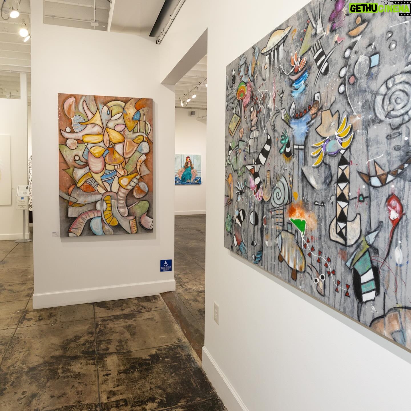 Shirly Brener - 6.4K Likes - SPECTACULAR OPENING NIGNT!!! ✨🌻🌷🌻💐🌷💫brucerubensteinart Solo Exhibition in Los Angeles “WELCOME TO THE PHARCYDE”✨🖼️✨ at @artplexgallery
show will be running through end of month 👨🏼🎨
👈🏼 swipe for more cool photos
• 📸 ph by @matthew_deere_art