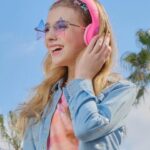 Shirly Brener Instagram - SUPER EXCITED TO SHARE A 10 SEC TEASER FOR @jujubrenerofficial UPCOMING FIRST SINGLE!!! 🎤💓 ⚡️ 𝑩𝒖𝒛𝒛𝒊𝒏 ⚡️ your summer 2024 beat on repeat 🎶🔁🌞🌴💓🩵🌠 coming soon 🌟🔉
