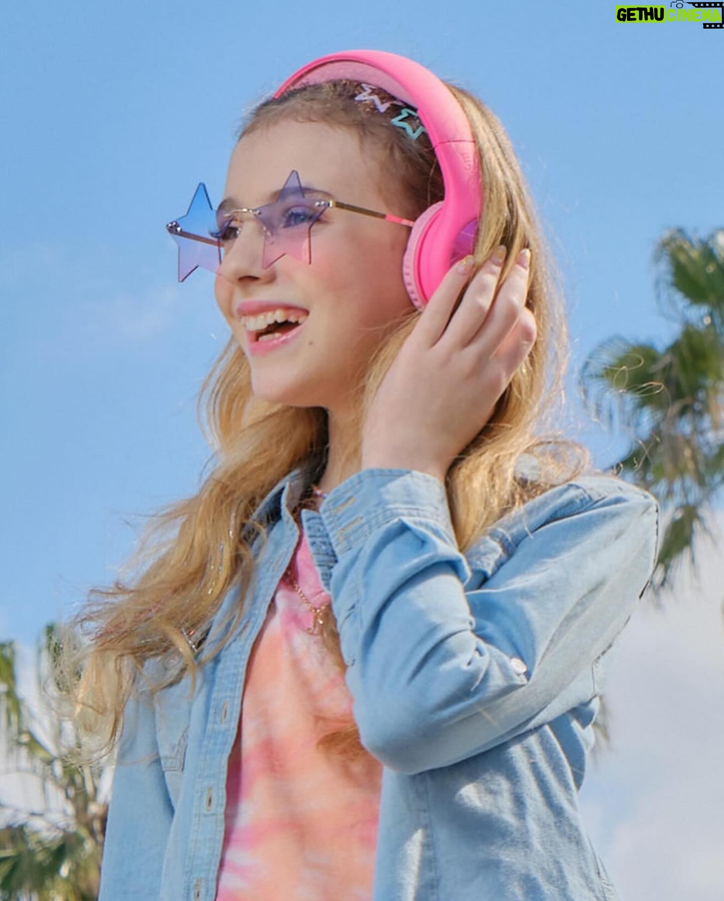 Shirly Brener Instagram - SUPER EXCITED TO SHARE A 10 SEC TEASER FOR @jujubrenerofficial UPCOMING FIRST SINGLE!!! π€π β‘οΈ π©πππππ β‘οΈ your summer 2024 beat on repeat πΆπππ΄ππ©΅π coming soon ππ