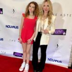 Shirly Brener Instagram - ❣️🖤🤍✨Pre - Oscsars✨🤍🖤❣️ International Women’s Day perf combo with pre- Oscar parties celebrating all women and this little beaming star 🌟 @wowcreations luxury gifting lounge pre oscar party 💝🏆✨ thank you for having us !! •jewelry @l_o_jewelry