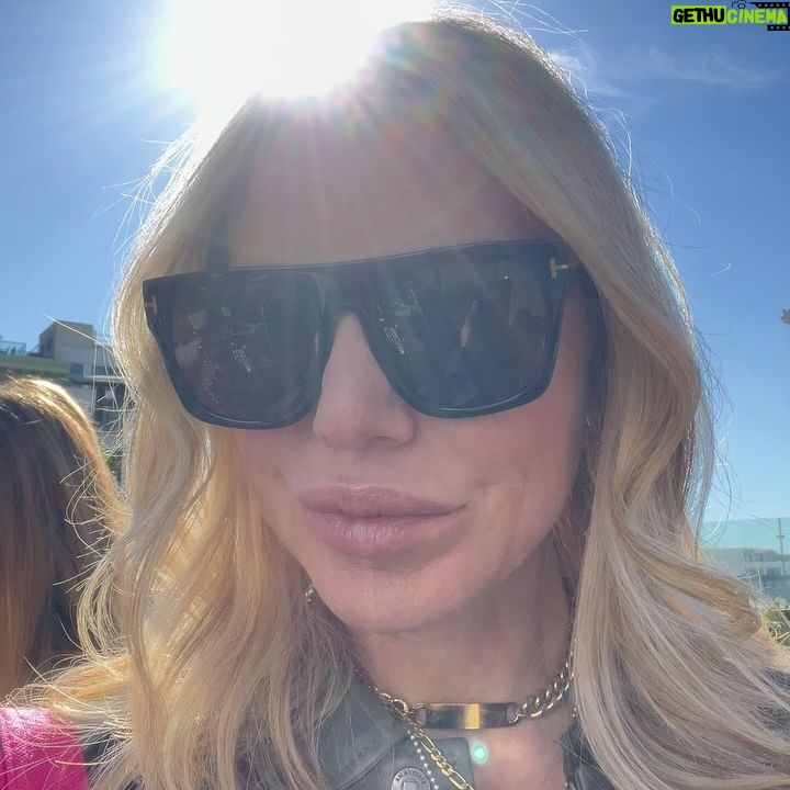 Shirly Brener Instagram - a beautiul day in sunny LA π we had a lovely time at the pre-Emmy Lifestyle & Gifting lounge thank you @wowcreations @theasterlosangeles for hosting us at ur stylish & chic event as always ur the best! π«ππποΈπ
