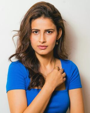 Shivani Tomar Instagram - If they try to dim your light, simply shine brighter

Picture by @_manas56 
@manassakre.photography 
In frame @shivanitomar9 

#shivani #shivanitomar #shivanitomar9 #fashionphotography #blue #gourgeous #cute #photoshoot #manassakrephotography
