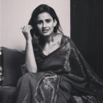 Shivani Tomar Instagram - तेरे क्या हुए सब से जुदा हो गए, सूफी हो गए हम तुम खुदा हो गए। 📸 @manassakre.photography
